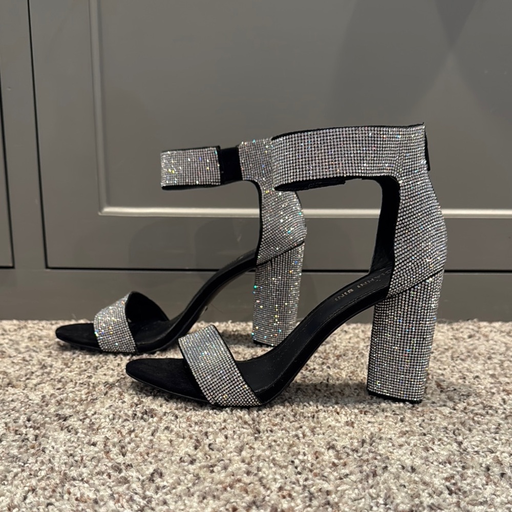 Gianni Bini Rhinestone Block Heels Size 8